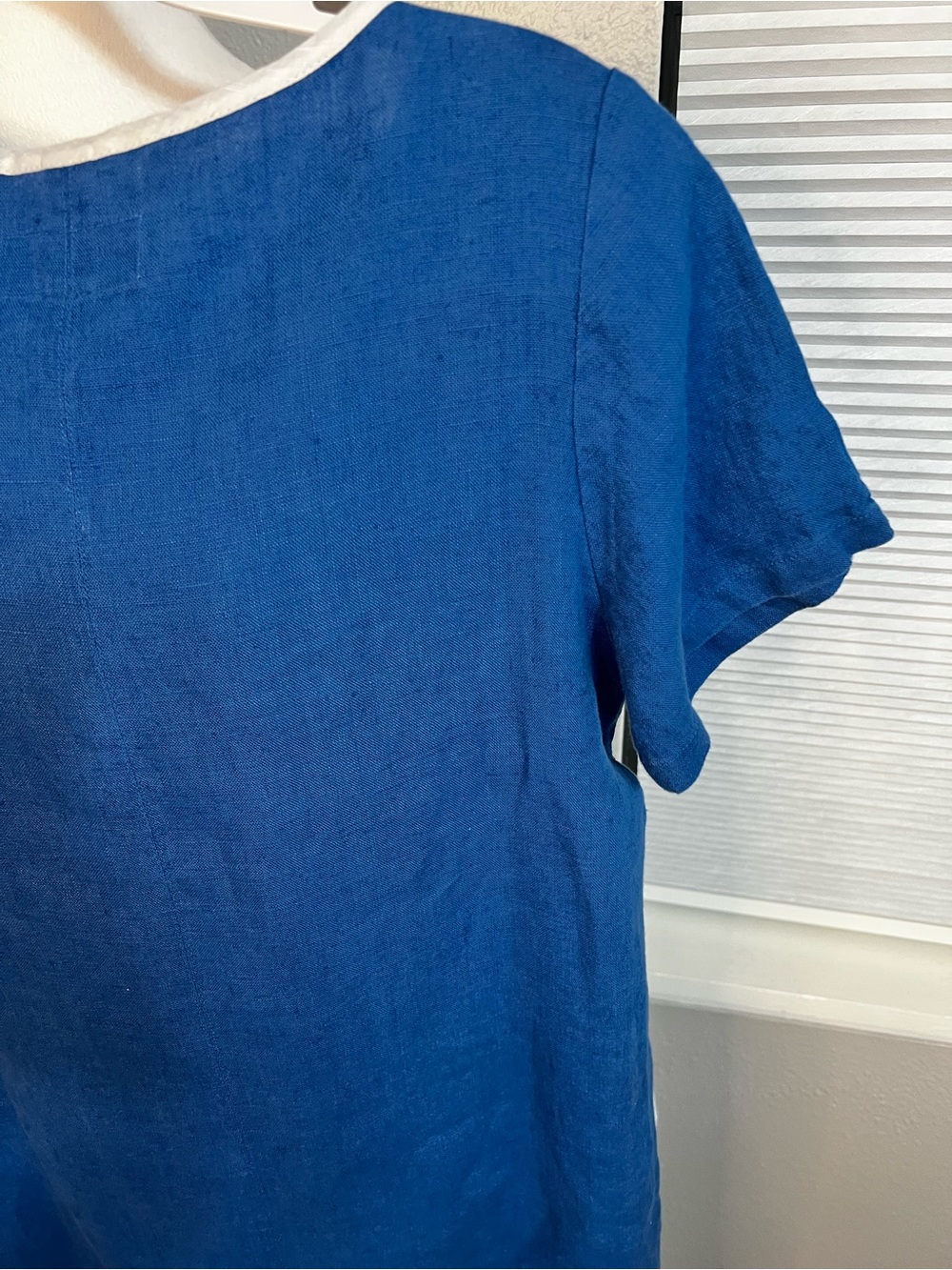 LueL linenwear Blue And White Short Sleeve 6 Small The Lithuanian brand
Button - Picture 8 of 12